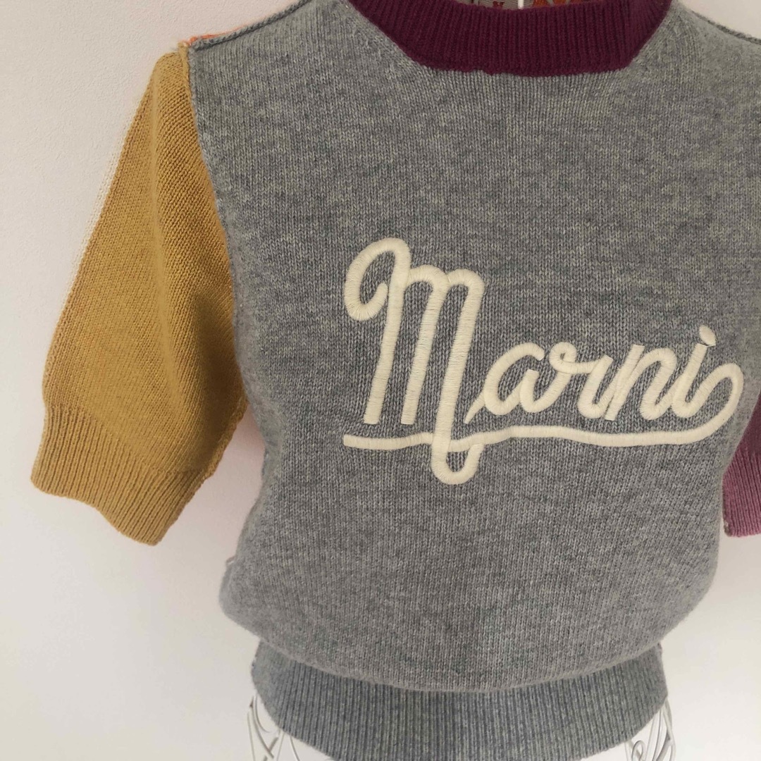 Marni(マルニ)のMARNI 刺繍ロゴ　半袖トップス レディースのトップス(カットソー(半袖/袖なし))の商品写真