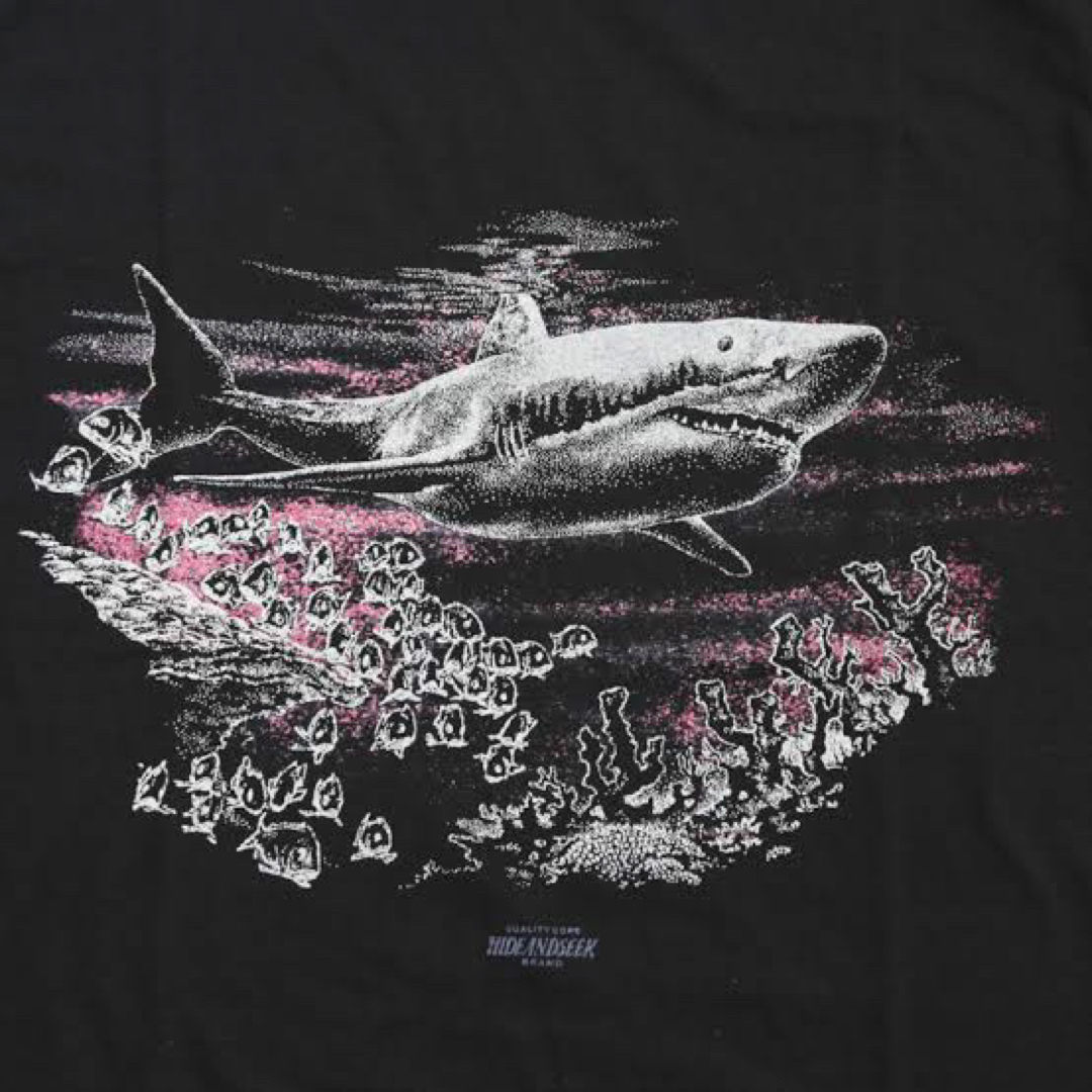 HIDE AND SEEK(ハイドアンドシーク)のHIDE AND SEEK ハイドアンドシーク シャーク Tシャツ JAWS メンズのトップス(Tシャツ/カットソー(半袖/袖なし))の商品写真