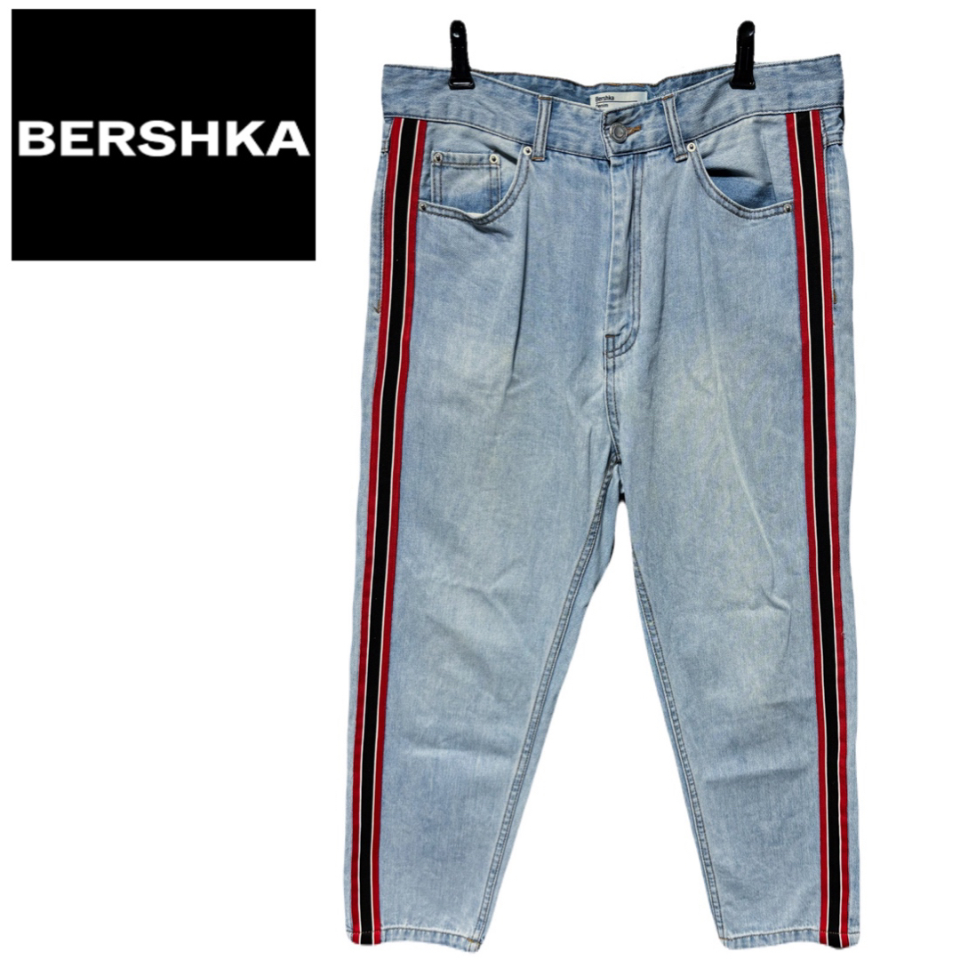 Bershka(ベルシュカ)のBershka ベルシュカ デニム ジーンズ クロップド丈 サイドライン L メンズのパンツ(デニム/ジーンズ)の商品写真