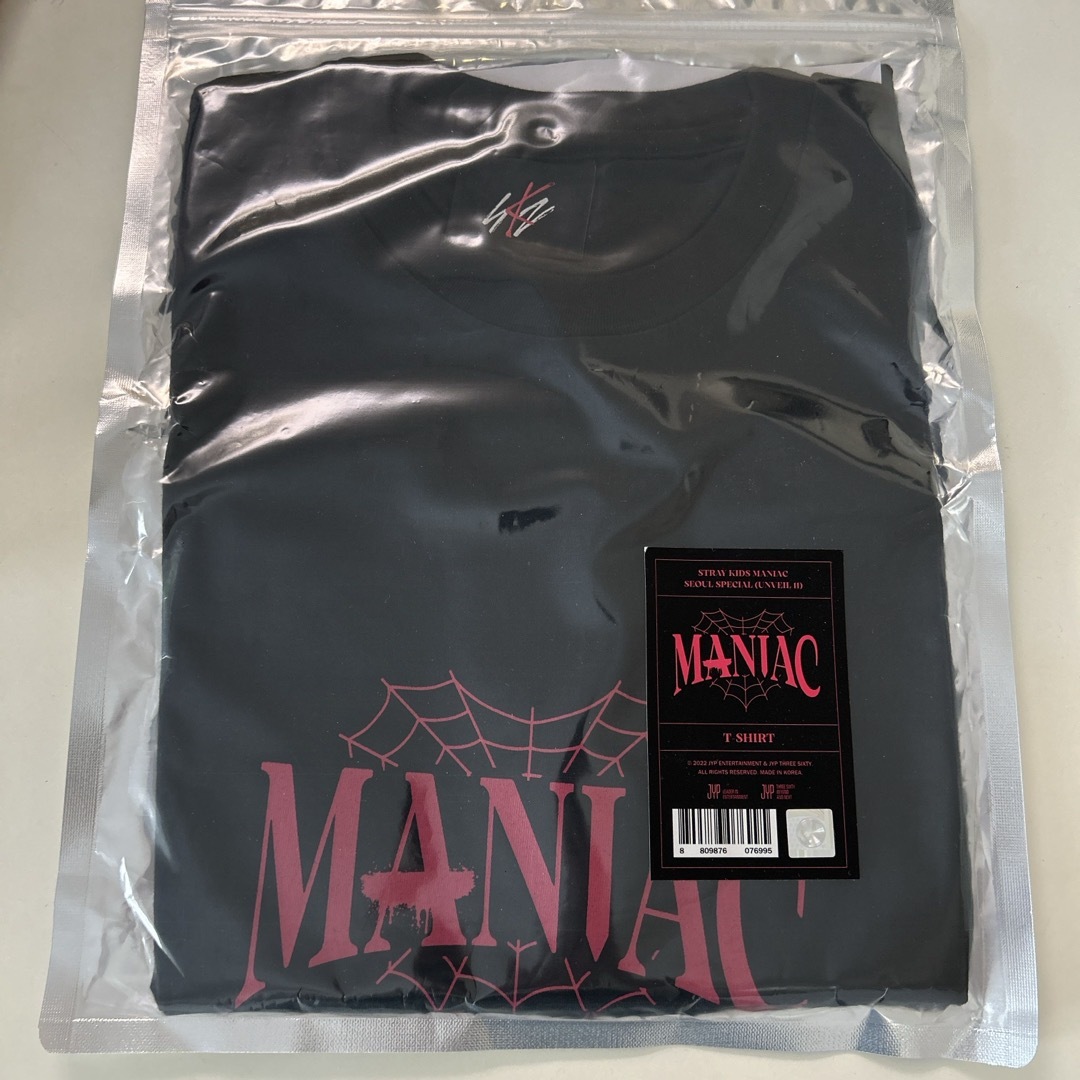 公式　スキズ　STRAY KIDS MANIAC ソウルコン　Tシャツ エンタメ/ホビーのタレントグッズ(アイドルグッズ)の商品写真