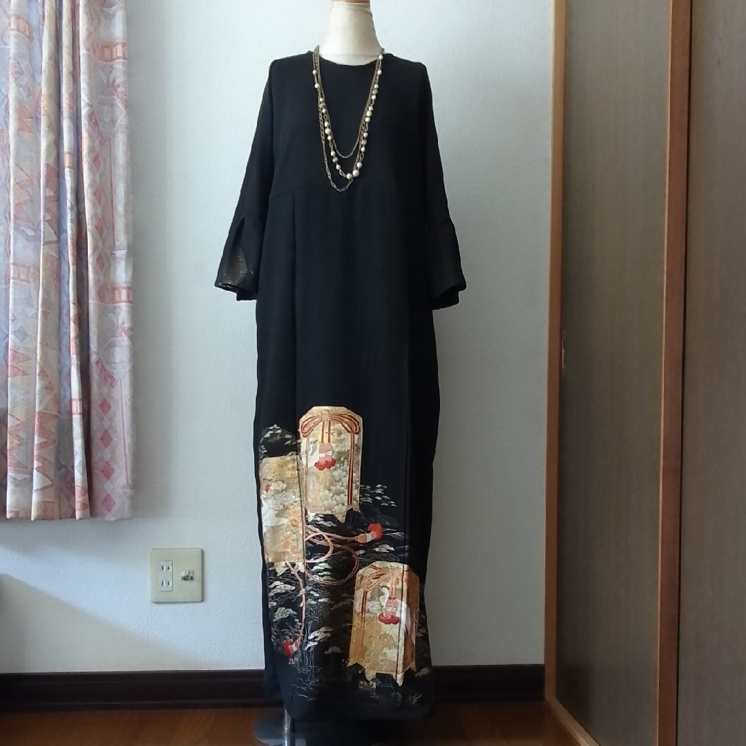 着物リメイクワンピース留袖ドレス金御箱 落款あり作家物 着物リメイクワンピース留袖ドレス金御箱 落款あり作家物