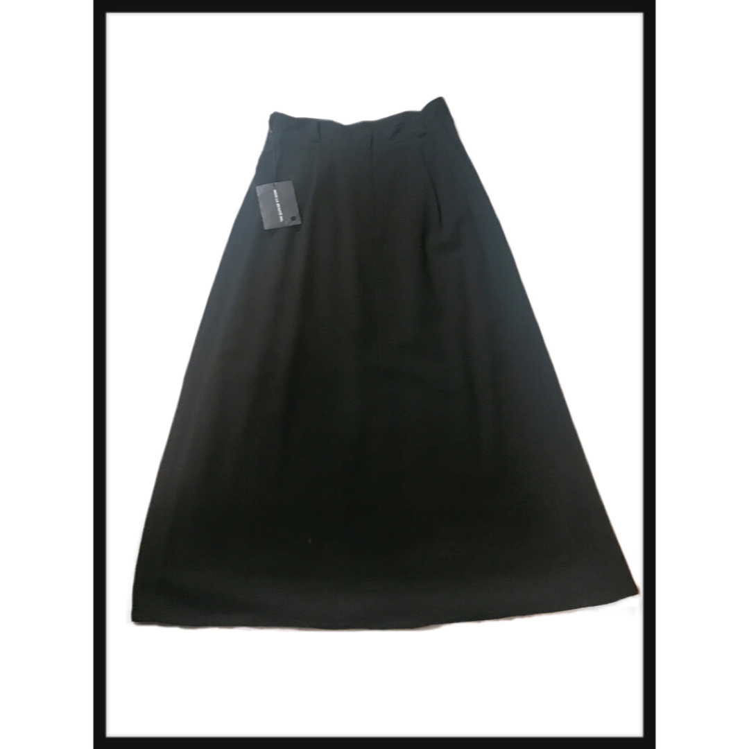 新品未使用 いづみみちこ michi la beaute inc. スカート 黒 レディースのスカート(ロングスカート)の商品写真