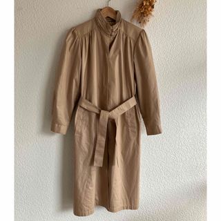 ロンドンフォグ(LONDONFOG)のlondon fog maincoats パフスリーブ　トレンチコート(トレンチコート)