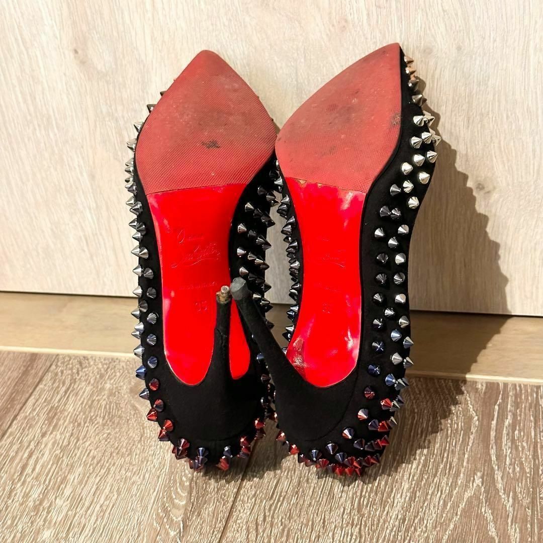 Christian Louboutin(クリスチャンルブタン)のクリスチャンルブタン　マルチカラースタッズ　スエード　パンプス　黒　35サイズ レディースの靴/シューズ(ハイヒール/パンプス)の商品写真