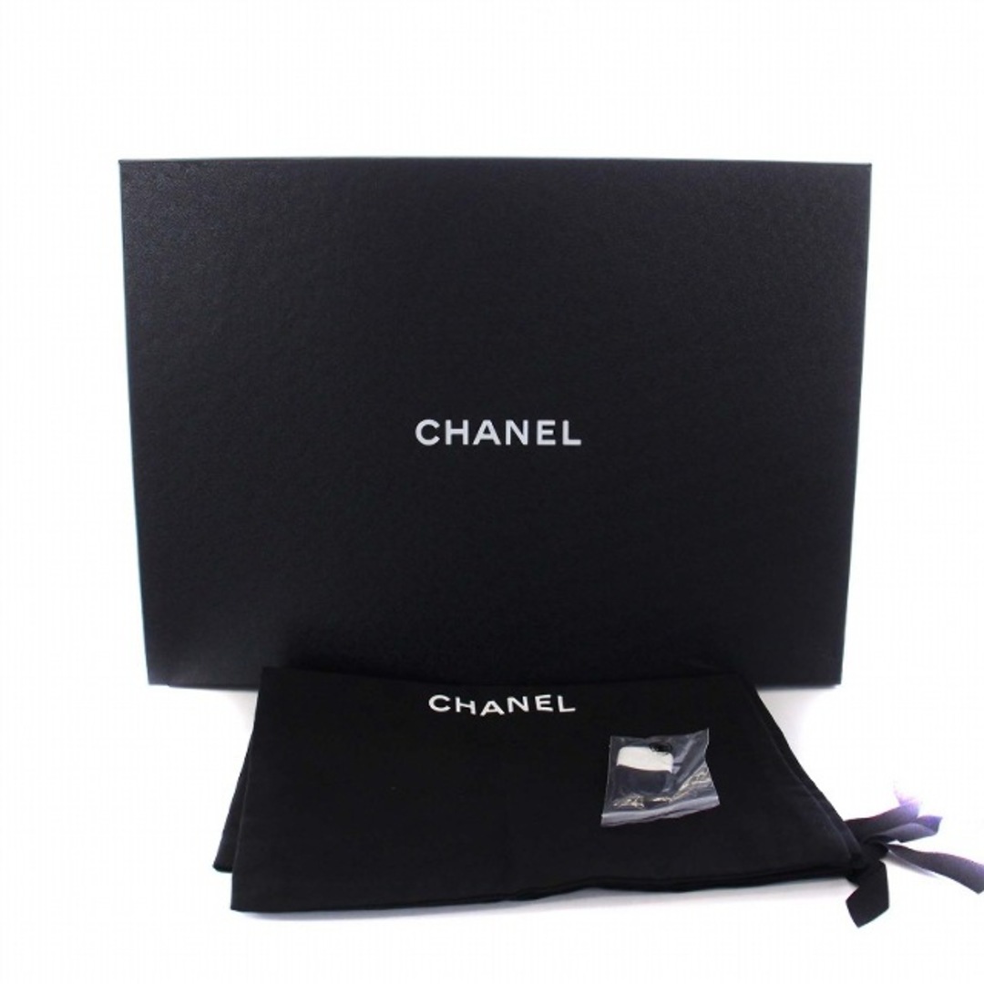 CHANEL(シャネル)のシャネル ココマーク マトラッセ ミドルブーツ サイドジップ G36707 レディースの靴/シューズ(ブーツ)の商品写真