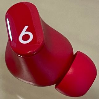 ビーツバイドクタードレ(Beats by Dr Dre)の日本国内正規品★Beats Studio Buds レッド 右耳のみ／R121(ヘッドフォン/イヤフォン)