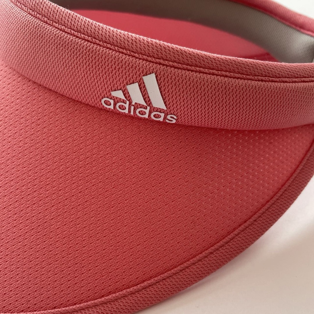 adidas(アディダス)の新品/アディダス/レディース/サンバイザー/カワイイ スポーツ/アウトドアのゴルフ(ウエア)の商品写真