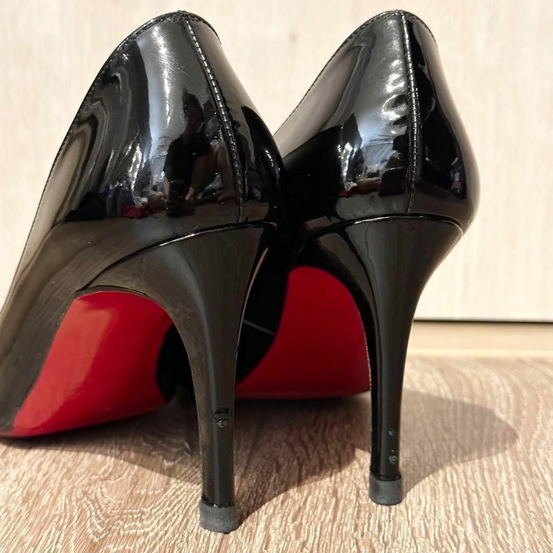 Christian Louboutin(クリスチャンルブタン)のクリスチャンルブタン　シンプルパンプ　エナメル　黒　パンプス　パテント　35 レディースの靴/シューズ(ハイヒール/パンプス)の商品写真