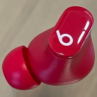 ビーツバイドクタードレ(Beats by Dr Dre)の日本国内正規品★Beats Studio Buds レッド 左耳のみ／R121(ヘッドフォン/イヤフォン)