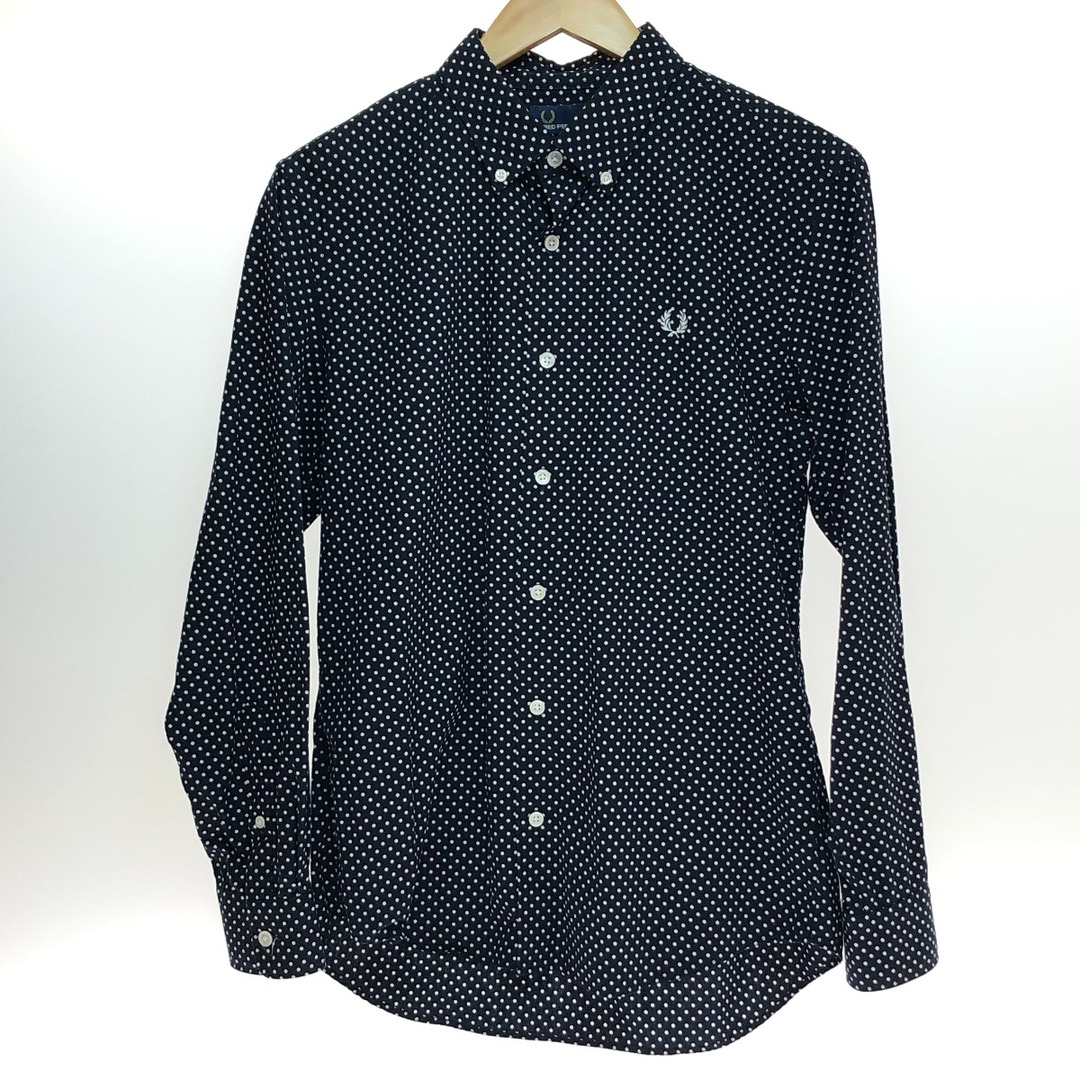 FRED PERRY(フレッドペリー)の□□FRED PERRY フレッドペリ ポルカドット 長袖シャツ Mサイズ F4359 ネイビー メンズのトップス(シャツ)の商品写真