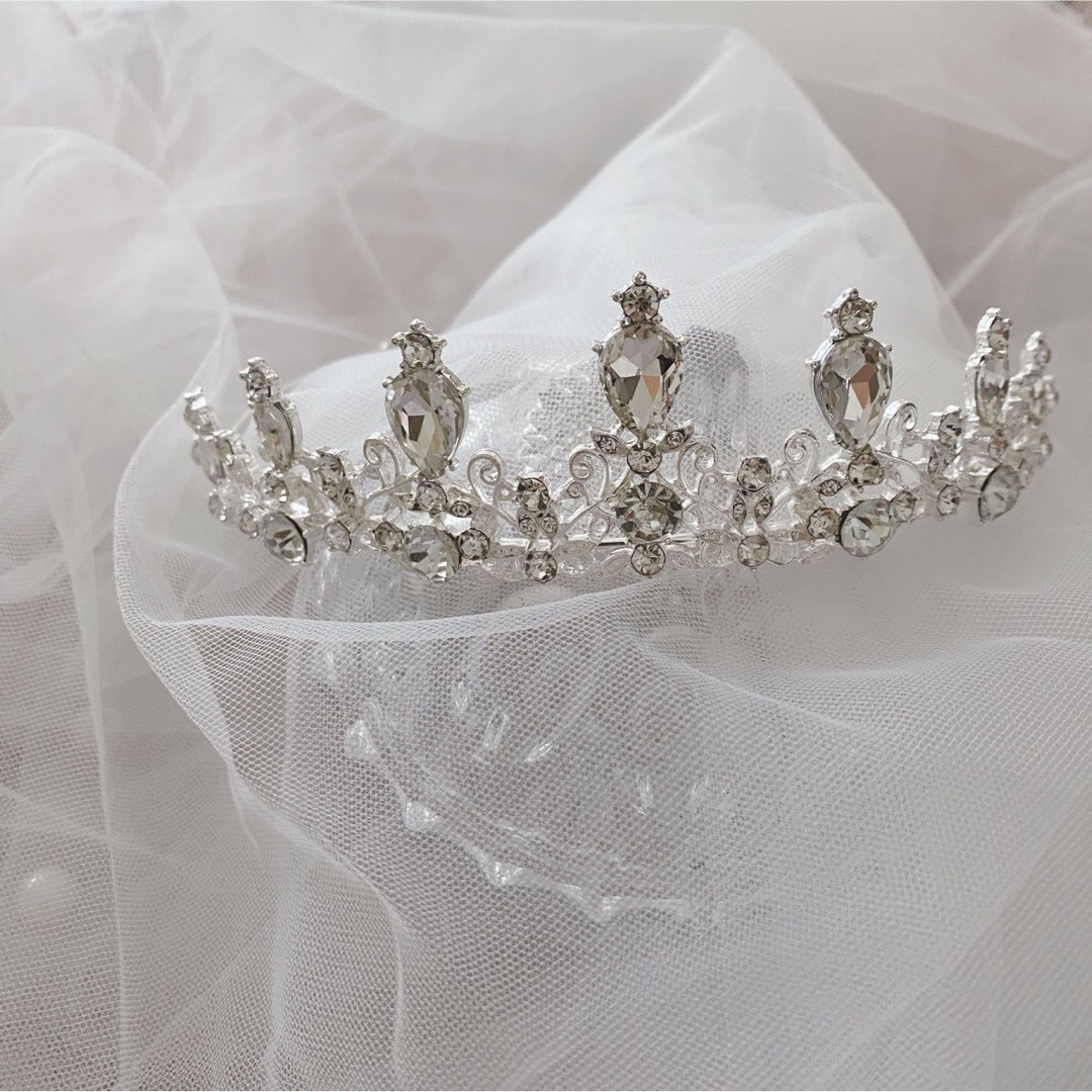 ティアラ ウェディング 結婚式 2次会 ヘッドドレス ビジュー パーティー 冠 レディースのヘアアクセサリー(その他)の商品写真