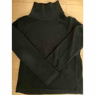 ユニクロ(UNIQLO)のユニクロ　黒　長袖　140(Tシャツ/カットソー)