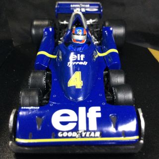 TYRRELL P34 #4 P.Depailler 1/43 Quartzo(ミニカー)