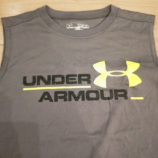 UNDER ARMOUR - UNDER ARMOURタンクトップジュニア  グレーのみ！