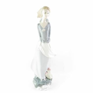 美品 LLADRO リヤドロ 海のそよ風 フィギュリン 陶磁器 置物 陶器人形 西洋 オブジェ インテリア SU5617B3 (置物)