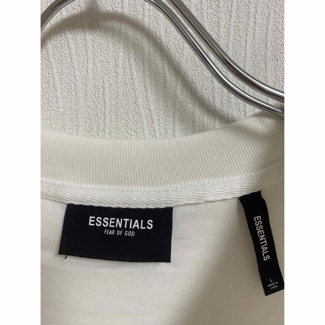 S.ESSENTIALS(エスエッセンシャルズ)のFOG ESSENTIALS エッセンシャルズ Tシャツ バックロゴ  L メンズのトップス(Tシャツ/カットソー(半袖/袖なし))の商品写真