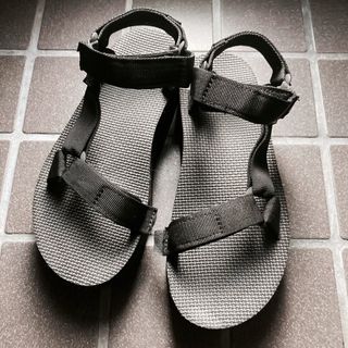 TEVA テバ サンダル 厚底 黒 US5 22cm