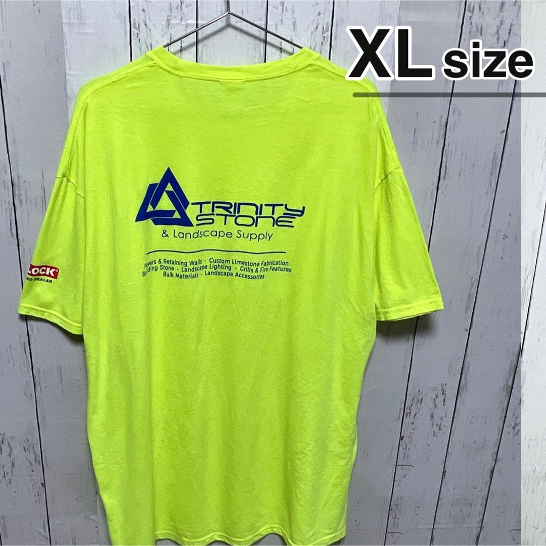 USA古着　Tシャツ　XL　イエロー　蛍光色　企業ロゴ　プリント　オーバーサイズ メンズのトップス(Tシャツ/カットソー(半袖/袖なし))の商品写真