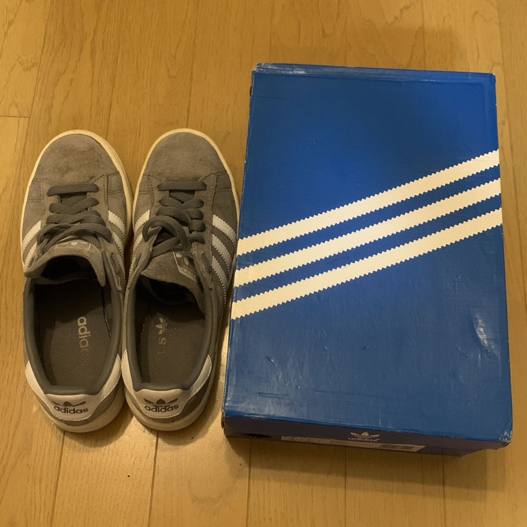 adidas(アディダス)の24cm adidas CAMPUS グレー レディース　 レディースの靴/シューズ(スニーカー)の商品写真