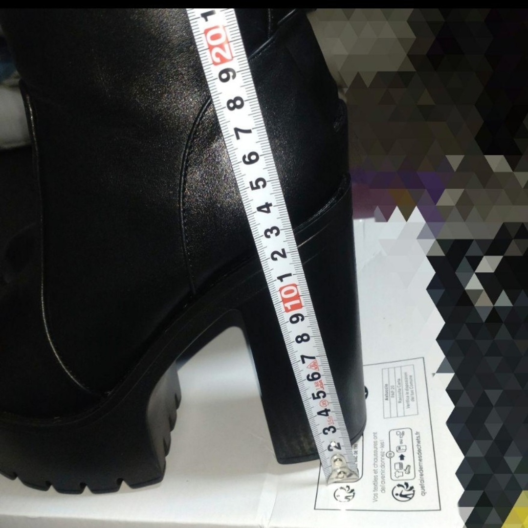 SHEIN(シーイン)のSHEIN ショートブーツ レディースの靴/シューズ(ブーツ)の商品写真