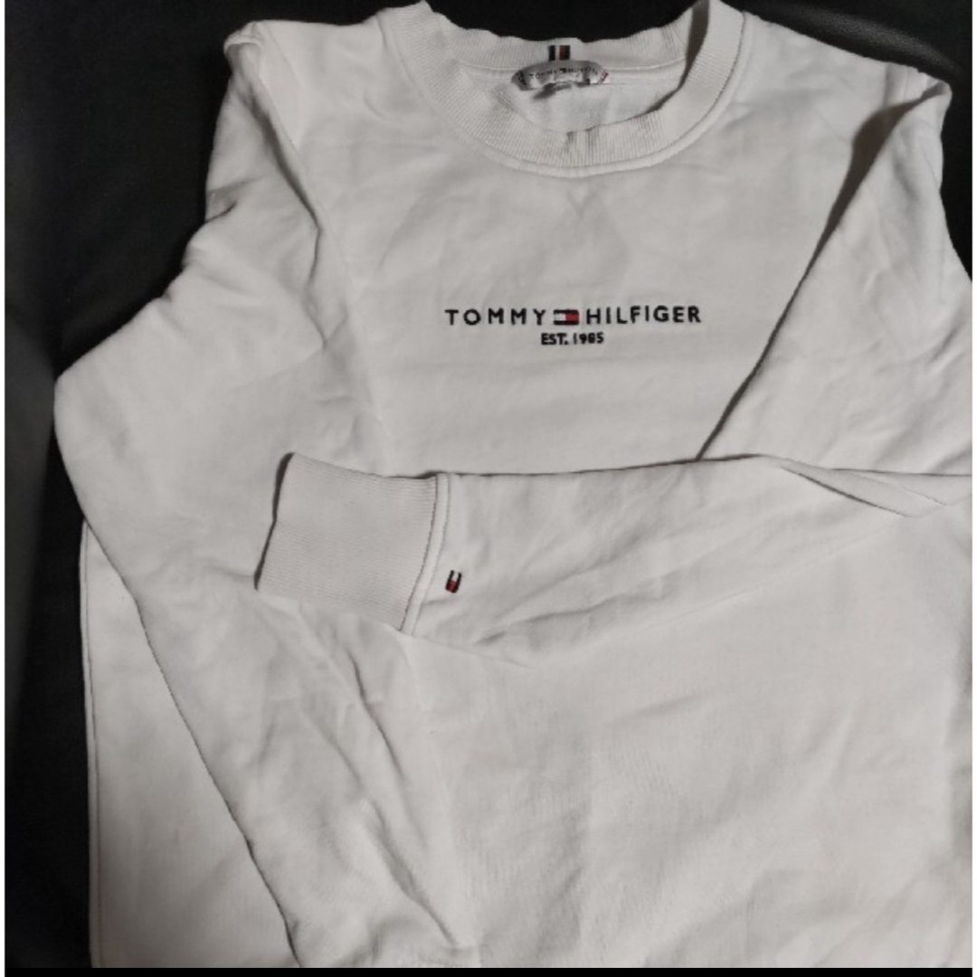 TOMMY HILFIGER(トミーヒルフィガー)のトミーフィルガー　トレーナー レディースのトップス(トレーナー/スウェット)の商品写真