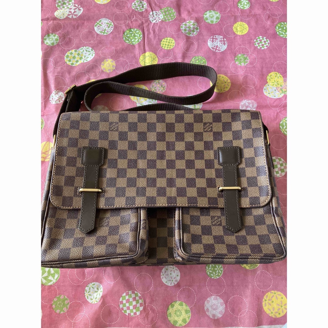 LOUIS VUITTON(ルイヴィトン)のルイビィトン　ノベルティ　ショルダーバック　美品 メンズのバッグ(ショルダーバッグ)の商品写真