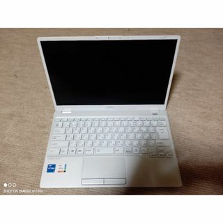 フジツウ(富士通)のノートPC　13インチ　富士通LIFEBOOK　2021年製(ノートPC)