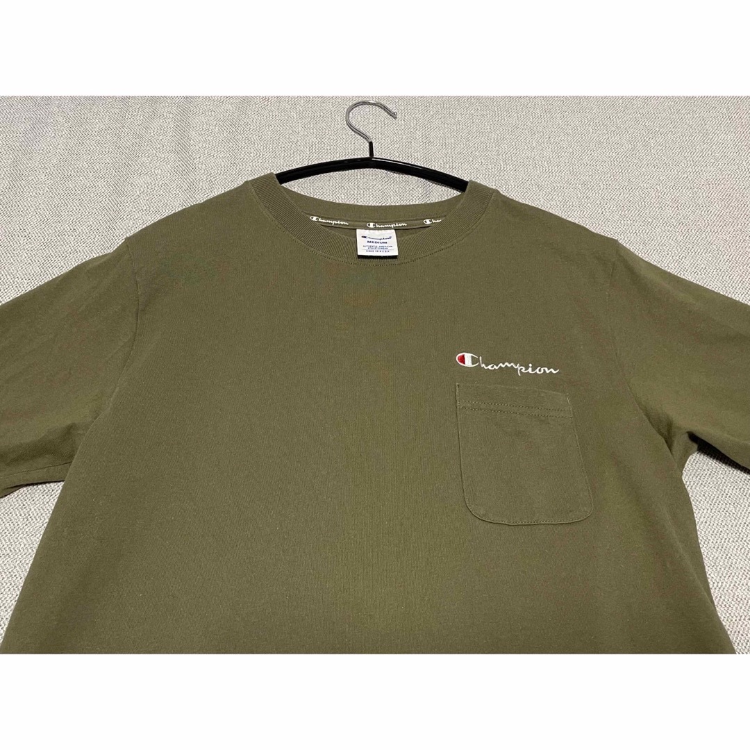 Champion(チャンピオン)のチャンピオン　tシャツ　カーキ　グリーン　半袖　Ｍ メンズのトップス(Tシャツ/カットソー(半袖/袖なし))の商品写真