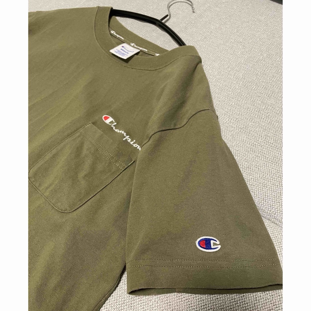 Champion(チャンピオン)のチャンピオン　tシャツ　カーキ　グリーン　半袖　Ｍ メンズのトップス(Tシャツ/カットソー(半袖/袖なし))の商品写真