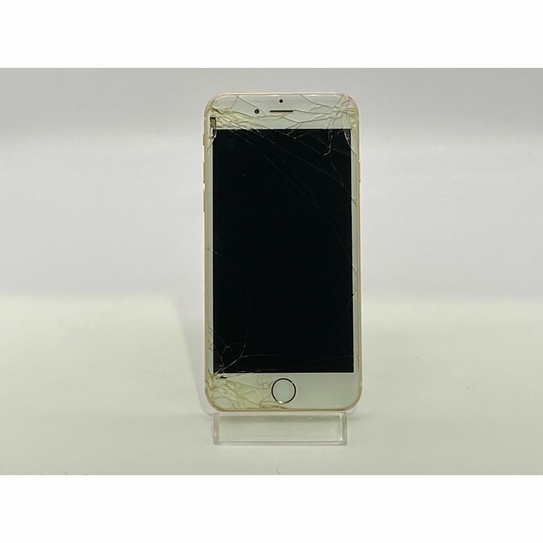 Apple(アップル)のApple iPhone 6 16GB 本体 ゴールド docomo スマホ/家電/カメラのスマートフォン/携帯電話(スマートフォン本体)の商品写真