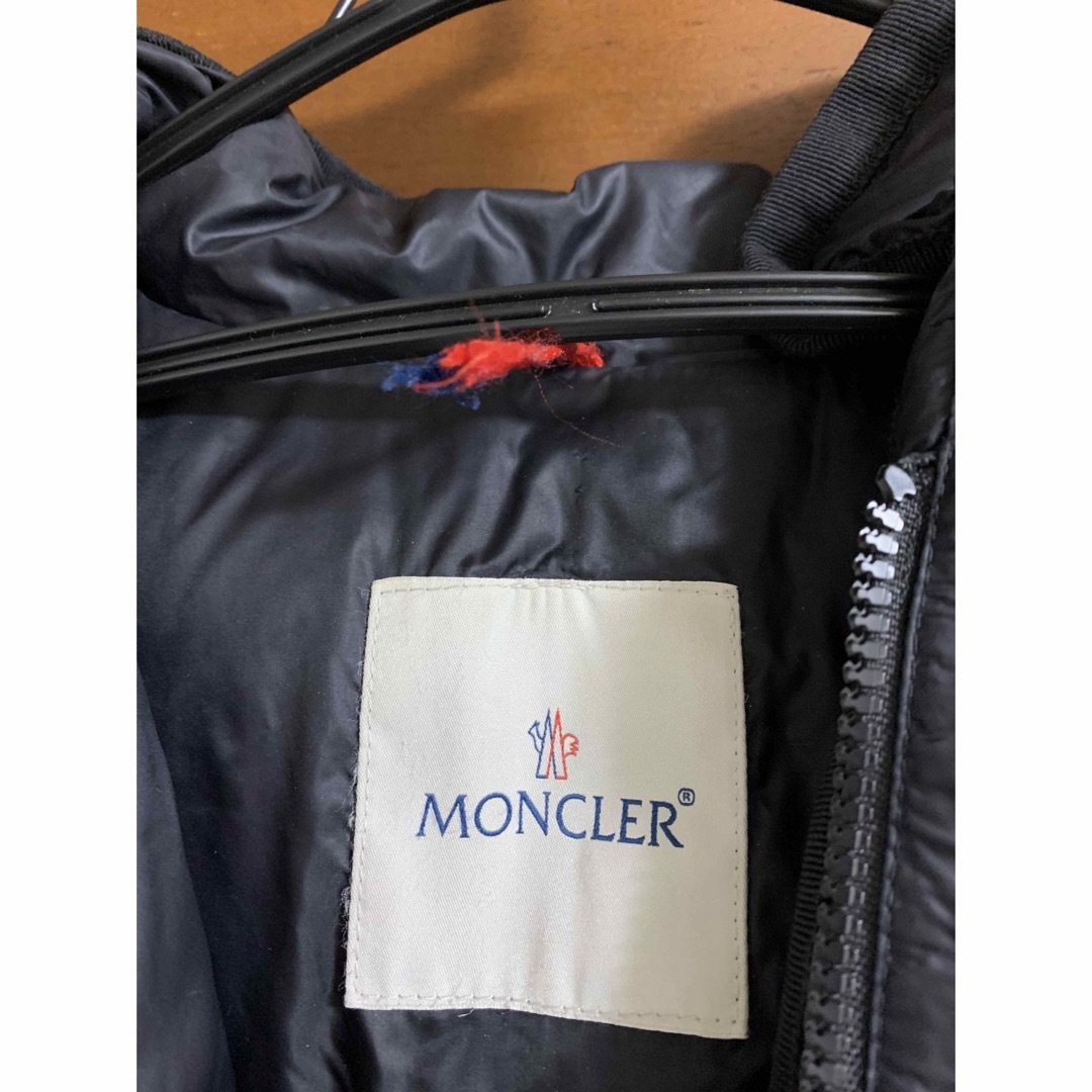 MONCLER(モンクレール)の旧型　人気　モンクレール　hermine ブラック　2 moncler レディースのジャケット/アウター(ダウンジャケット)の商品写真