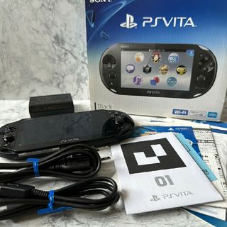 ソニー(SONY)の美品 SONY PS Vita PCH-2000 ブラック Wi-Fi(家庭用ゲーム機本体)