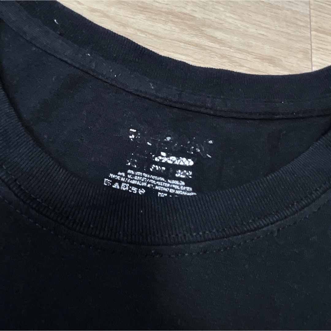 GILDAN(ギルタン)のUSA古着　GILDAN　Tシャツ　3XL　ブラック　グリーン　プリント　パンク メンズのトップス(Tシャツ/カットソー(半袖/袖なし))の商品写真