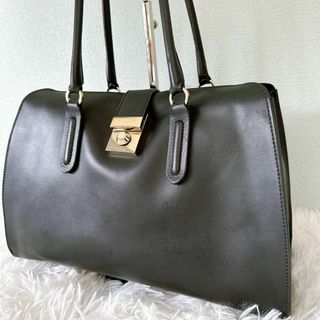 Furla - 激レア フルラ ミラノ L トートバッグ カーフレザー A4 収納可 黒