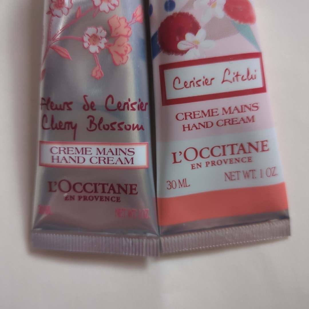 L'OCCITANE(ロクシタン)のロクシタン　ハンドクリーム30ml　チェリーライチ＆チェリーブロッサム コスメ/美容のボディケア(ハンドクリーム)の商品写真