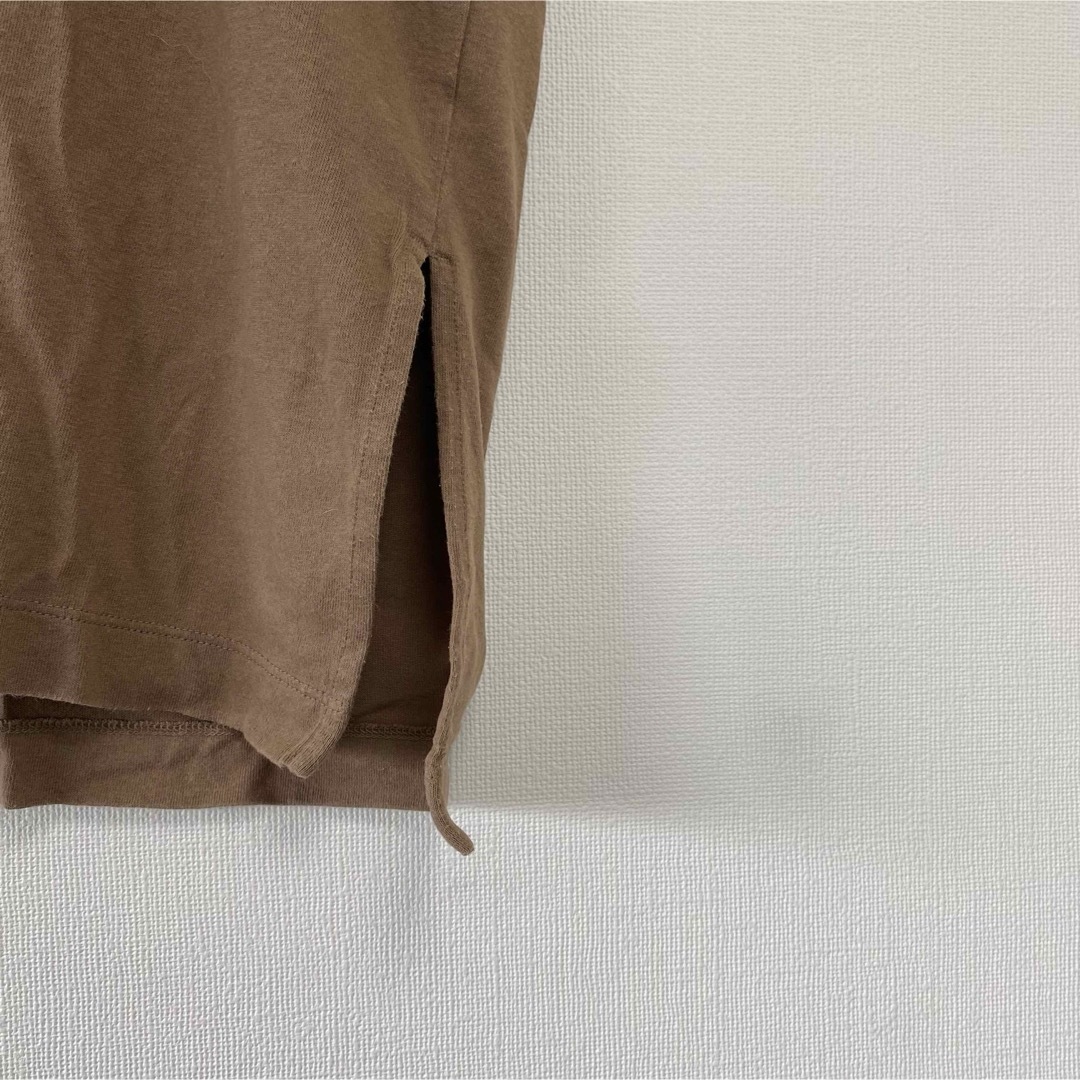 UNIQLO(ユニクロ)の《 UNIQLO》コットンリラックススリットチュニ ックL レディースのトップス(Tシャツ(半袖/袖なし))の商品写真