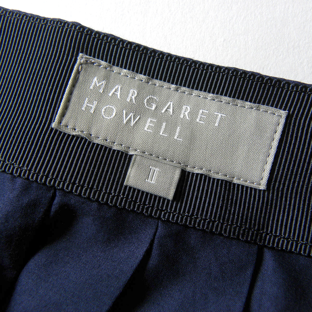 MARGARET HOWELL(マーガレットハウエル)のマーガレットハウエル スポットドットギャザーフレアスカート ペチコート付 日本製 レディースのスカート(ひざ丈スカート)の商品写真