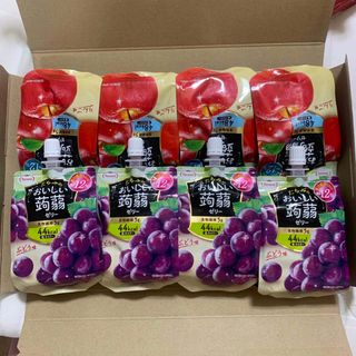 タラミ(たらみ)のおいしい蒟蒻ゼリー りんご味４袋　ぶどう味４袋　食品　菓子　ドリンク　デザート(その他)