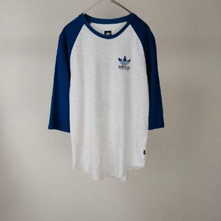 アディダス(adidas)のアディダス　アディダスオリジナル　ラグラン　ロンt 長袖　古着　ワンポイントロゴ(Tシャツ(長袖/七分))