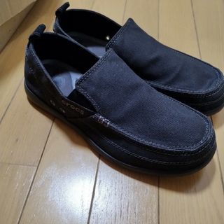 クロックス(crocs)のクロックスwaluローファー　BLACK　28cm(デッキシューズ)