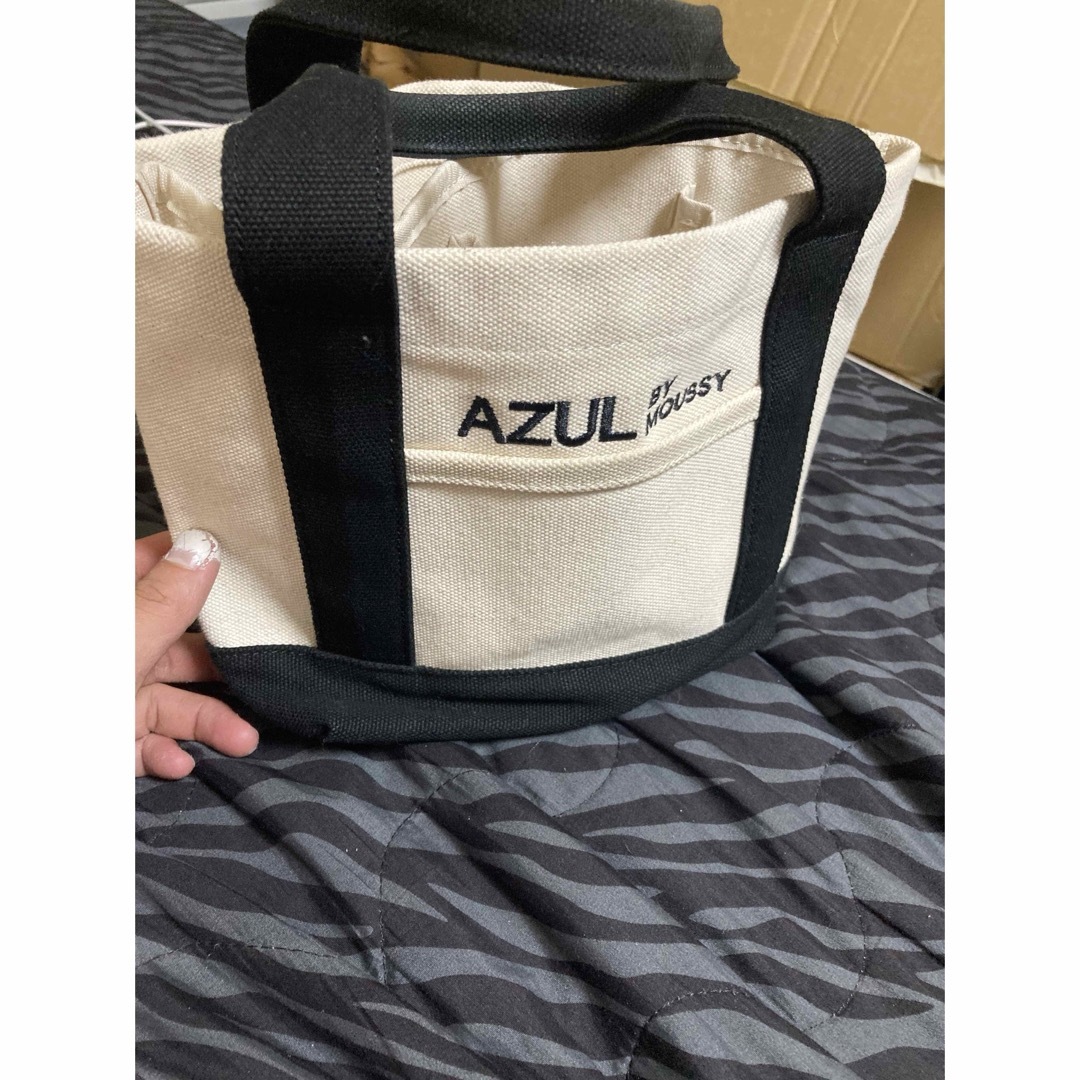 AZUL by moussy(アズールバイマウジー)のAZULバック レディースのバッグ(トートバッグ)の商品写真