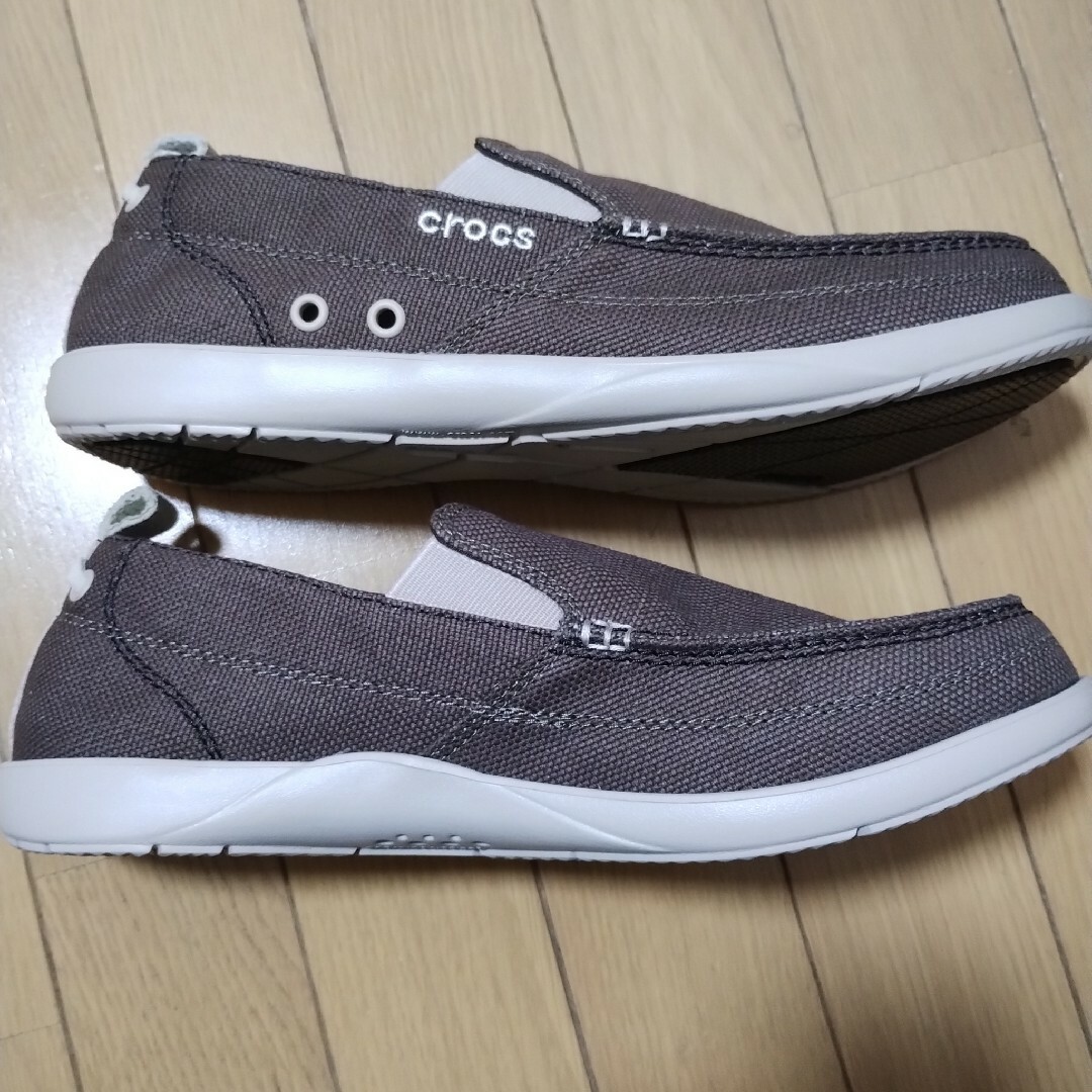 crocs(クロックス)のクロックスwaluローファー　ブラウン　28cm メンズの靴/シューズ(デッキシューズ)の商品写真