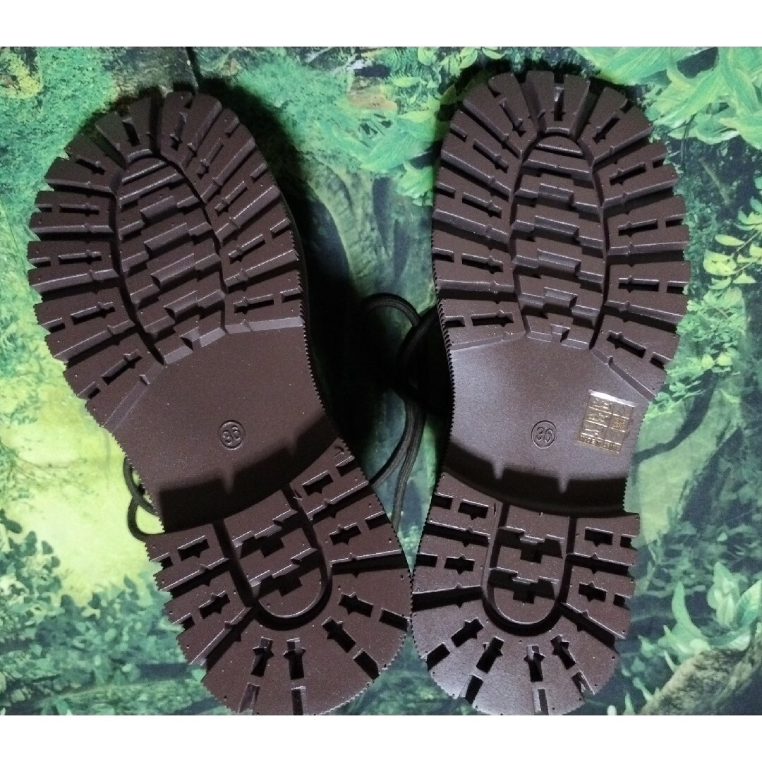 SHEIN(シーイン)の1946新品未使用SHEINブラウンかっこいいショートブーツ レディースの靴/シューズ(ブーツ)の商品写真