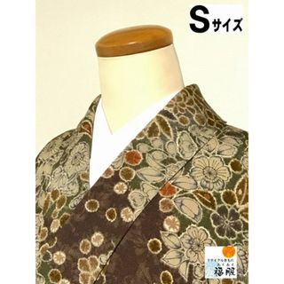 【中古】小紋 正絹 こげ茶地に草花模様 裄65cm Sサイズ(着物)