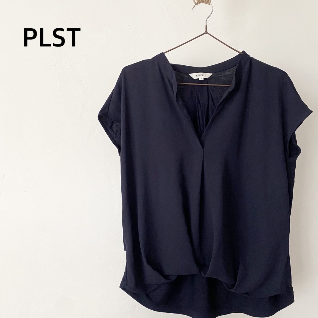 PLST(プラステ)のプラステ　ネイビー　フレンチスリーブ　シャツ　トップス　カットソー レディースのトップス(Tシャツ(半袖/袖なし))の商品写真