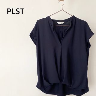 プラステ(PLST)のプラステ　ネイビー　フレンチスリーブ　シャツ　トップス　カットソー(Tシャツ(半袖/袖なし))