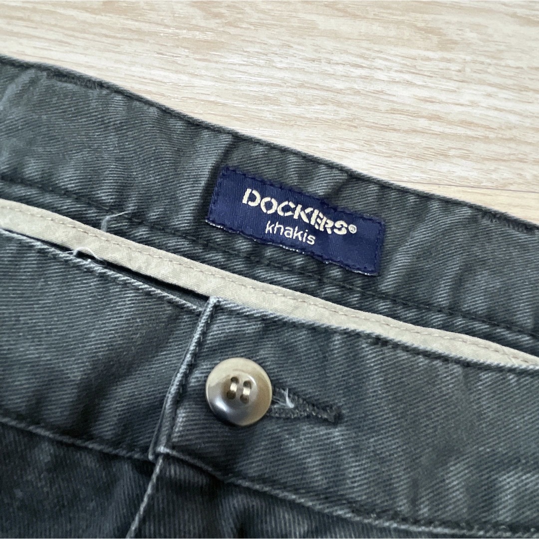 Levi's(リーバイス)のDOCKERS　デニム　コットンパンツ　ダークグレー　カーキ　W36　USA古着 メンズのパンツ(デニム/ジーンズ)の商品写真