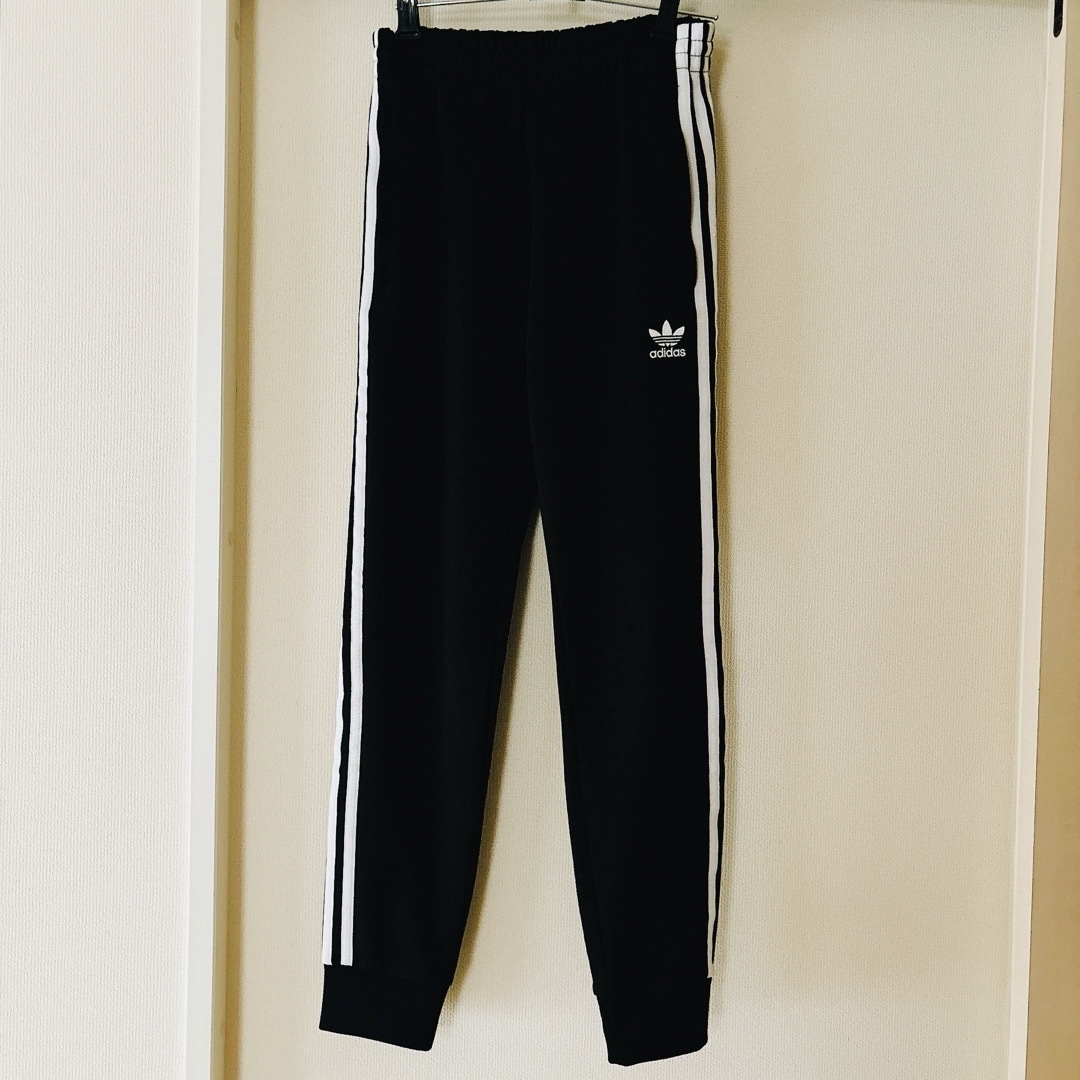 adidas(アディダス)の美品 adidas アディダス スリーライン トラックパンツ ジャージ 0 XS レディースのパンツ(カジュアルパンツ)の商品写真