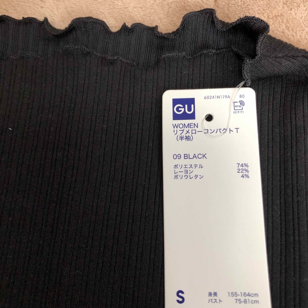 GU(ジーユー)の新品 GU ジーユー gu レディース Tシャツ 女の子 トップ 半袖 黒 S レディースのトップス(Tシャツ(半袖/袖なし))の商品写真