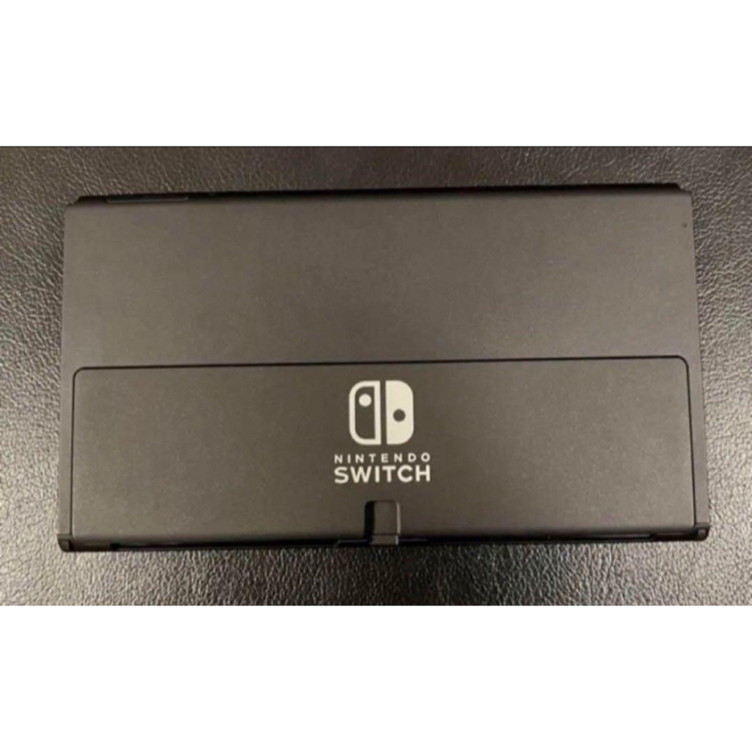 Nintendo Switch(ニンテンドースイッチ)の2024/1月購入　有機ELモデル Nintendo Switch ホワイト エンタメ/ホビーのゲームソフト/ゲーム機本体(家庭用ゲーム機本体)の商品写真